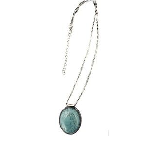 Turquoise Colored Stone Pendant 1.625 in Necklace Silvertone Box Chain 20-22 in‎